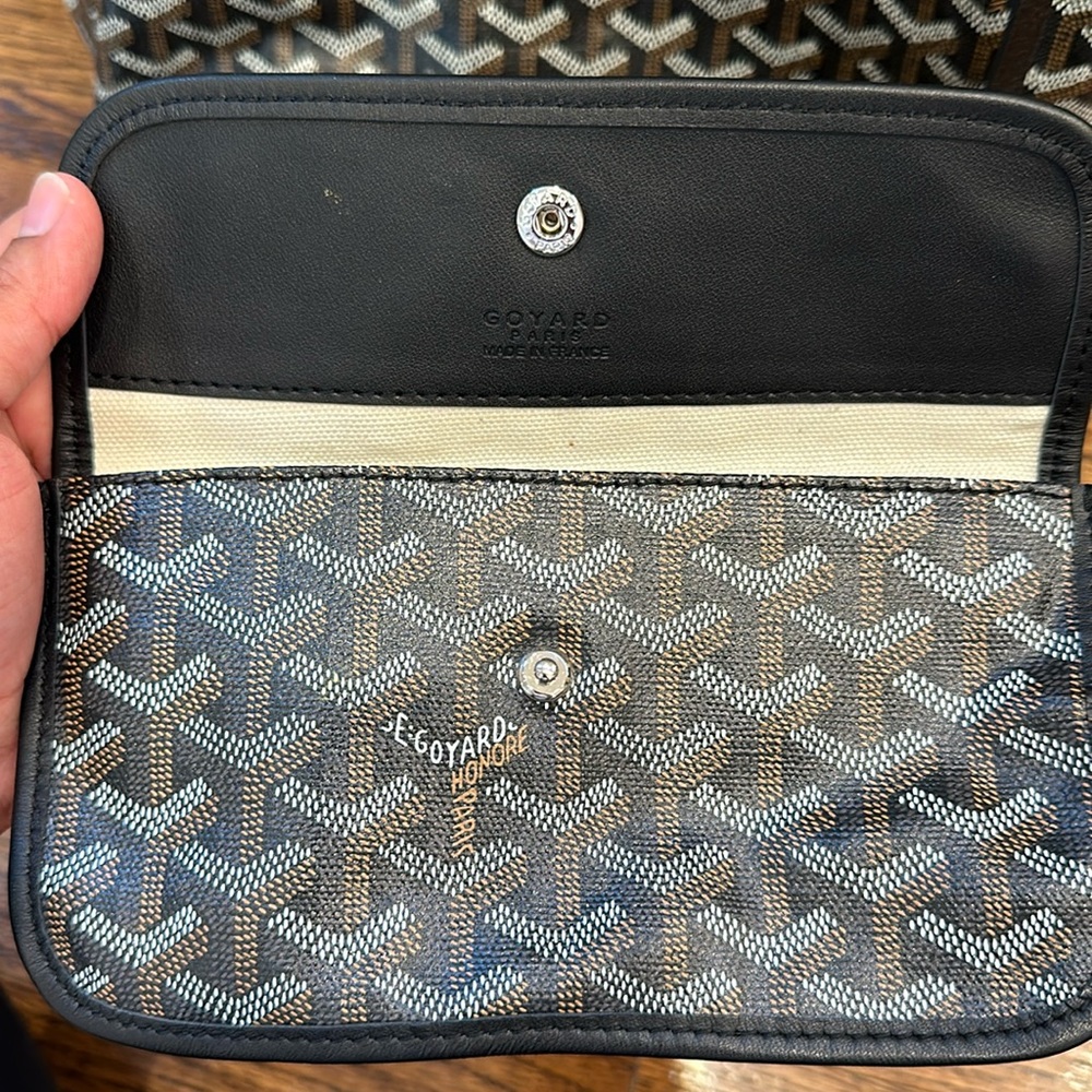 *NOT AVAILABLE* Goyard St Louis PM Tote Bag Black - Picture 3 of 11